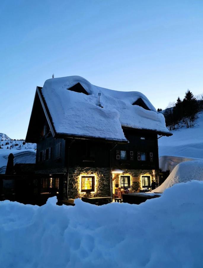Zoncolan Laugiane Apartment Sùtrio Екстериор снимка